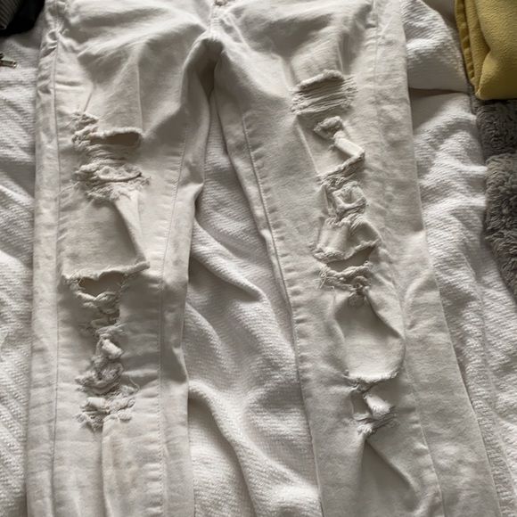 Off-White Zara Ripped Jeans - Picture 3 of 3